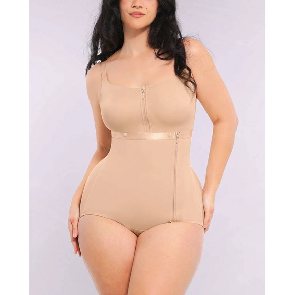 Shapellx Other - Shapellx Bodysuit Shapewear Womens Sz M Beige NEW Full Body Shaper